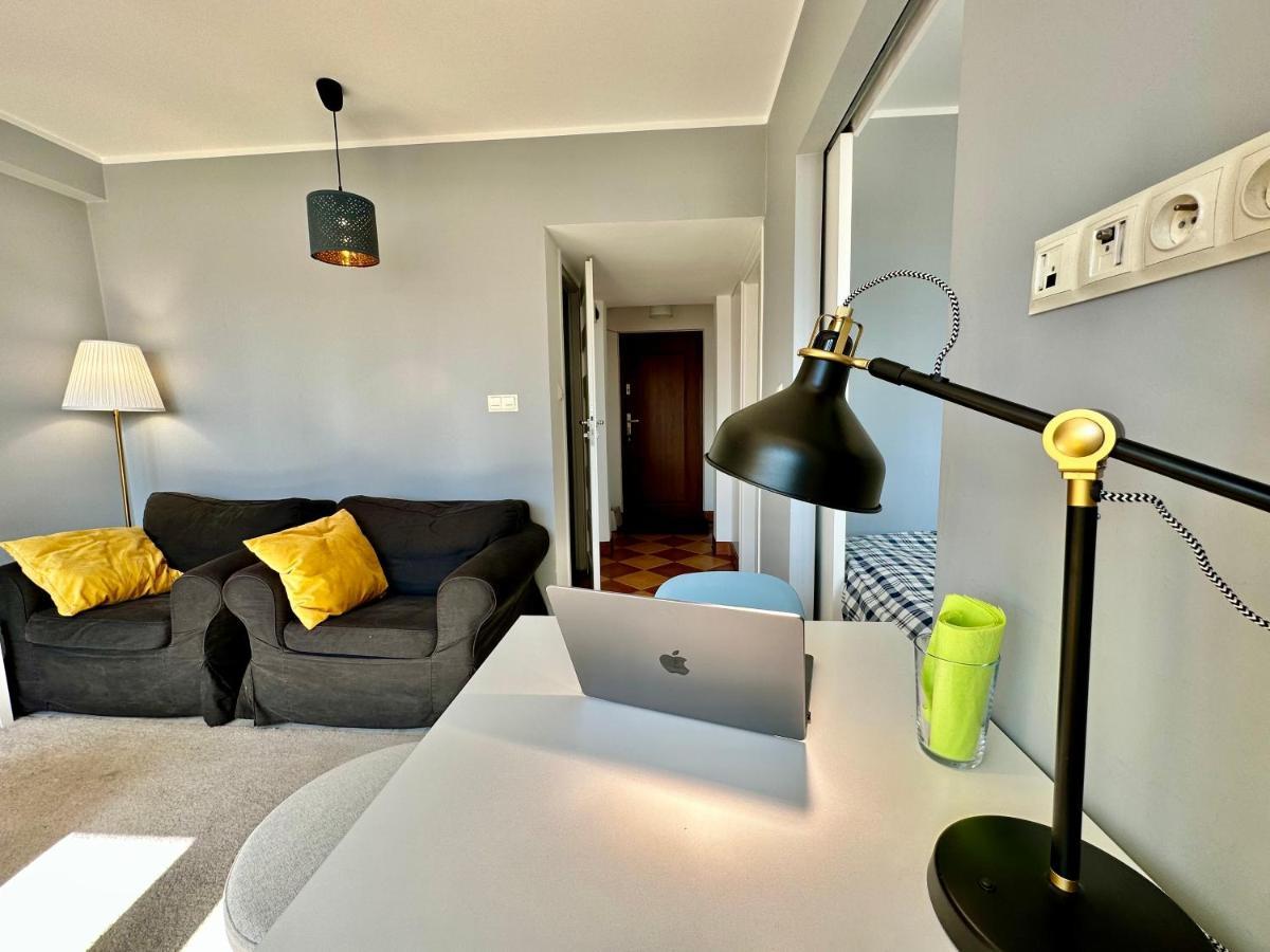 Апартаменти Gold 2 King Size Bed, Metro X2 Free Wifi, 50'Tv Netflix, Hbo, Appletv+ Варшава Екстер'єр фото