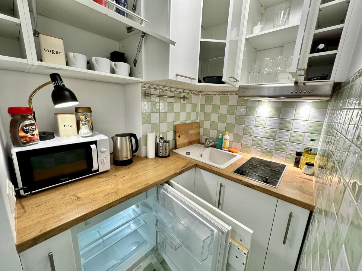 Апартаменти Gold 2 King Size Bed, Metro X2 Free Wifi, 50'Tv Netflix, Hbo, Appletv+ Варшава Екстер'єр фото