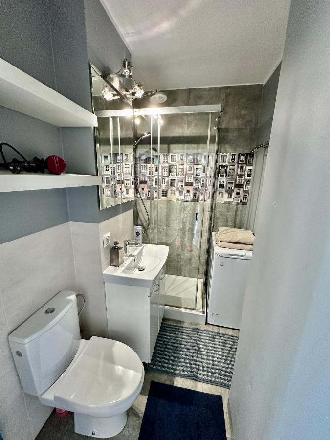 Апартаменти Gold 2 King Size Bed, Metro X2 Free Wifi, 50'Tv Netflix, Hbo, Appletv+ Варшава Екстер'єр фото